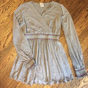 Maternity shirt by JW San Francisco. Sz Med